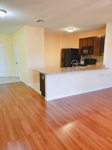 9907 HOUND CHASE DRIVE, Gibsonton, FL 33534