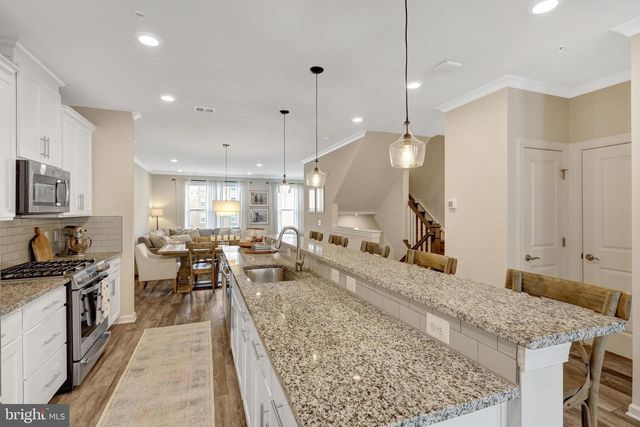 45210 LETTERMORE SQ, Sterling, VA 20166