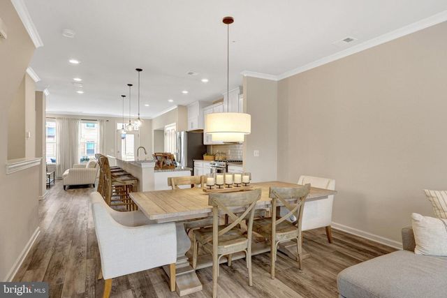 45210 LETTERMORE SQ, Sterling, VA 20166