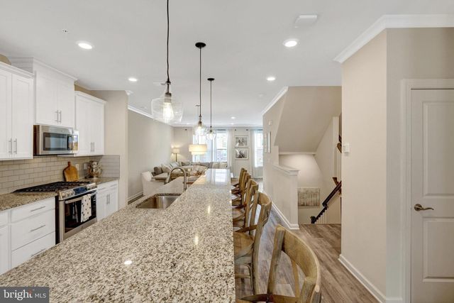 45210 LETTERMORE SQ, Sterling, VA 20166