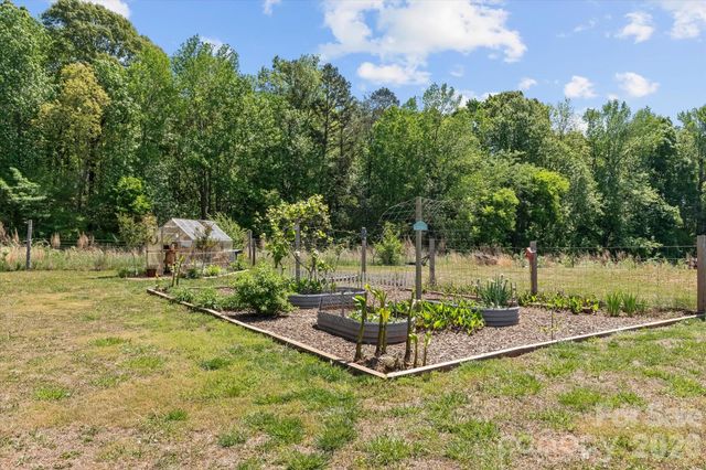 355 Cal Kennedy Road, Cleveland, NC 27013