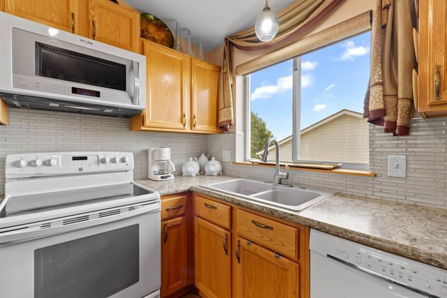 730 E Kathy Lee Ave, Medical Lake, WA 99002