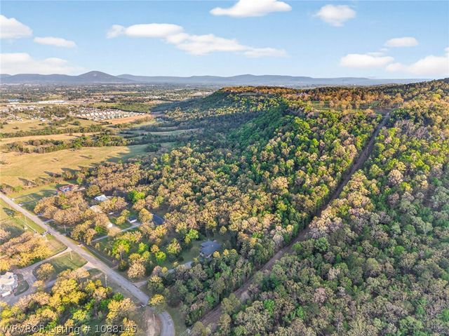 22451 Coggins Road, Poteau, OK 74953