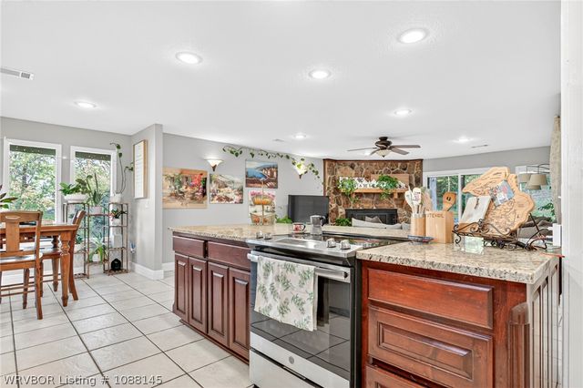 22451 Coggins Road, Poteau, OK 74953