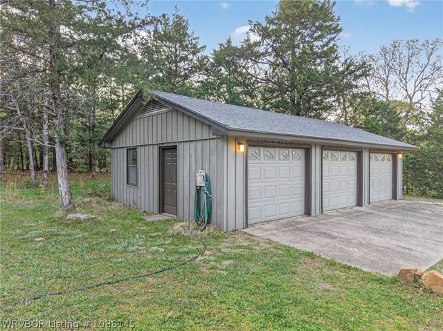 22451 Coggins Road, Poteau, OK 74953