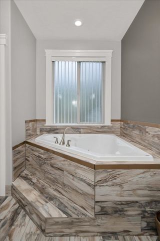 4701 W Morning Ln, Spokane, WA 99224