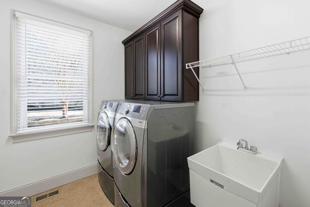 106 Windfields Lane, Woodstock, GA 30188