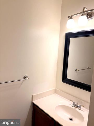 2178 HARITHY DR, Dunn Loring, VA 22027