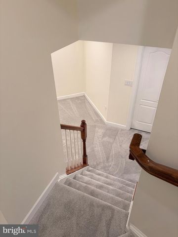 2178 HARITHY DR, Dunn Loring, VA 22027