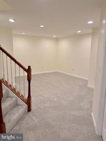 2178 HARITHY DR, Dunn Loring, VA 22027