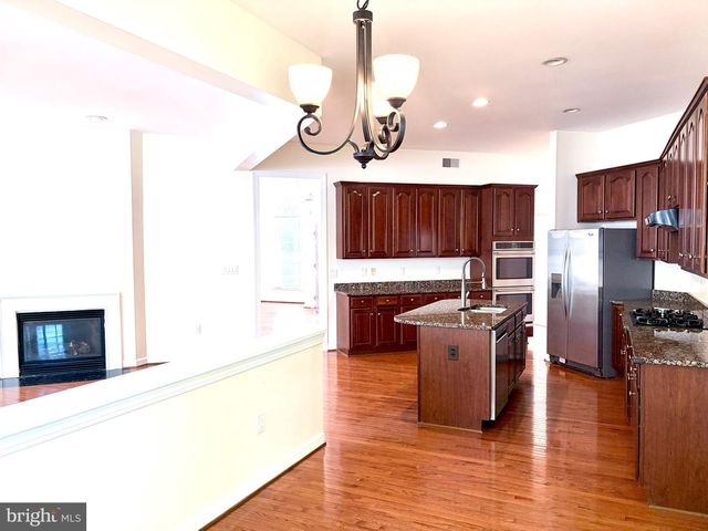 2178 HARITHY DR, Dunn Loring, VA 22027