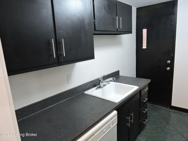 1040 Cherokee Rd APT A1, Louisville, KY 40204