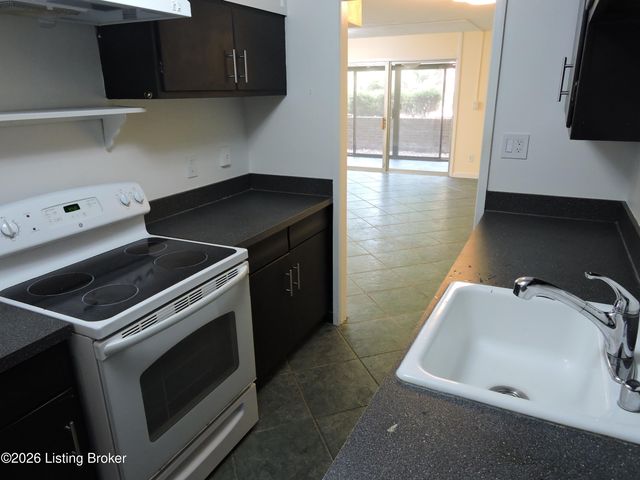 1040 Cherokee Rd APT A1, Louisville, KY 40204
