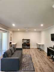 8515 Villa La Jolla F, La Jolla, CA 92037