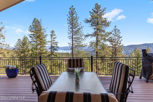 1122 S FOUR WINDS RD, Coeur D'alene, ID 83814