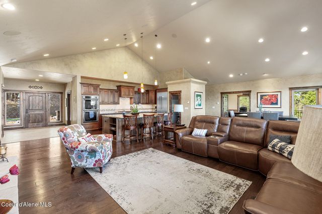 1122 S FOUR WINDS RD, Coeur D'alene, ID 83814