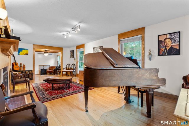 5 Van Rose Drive, North Haven, CT 06473