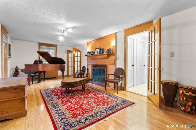 5 Van Rose Drive, North Haven, CT 06473