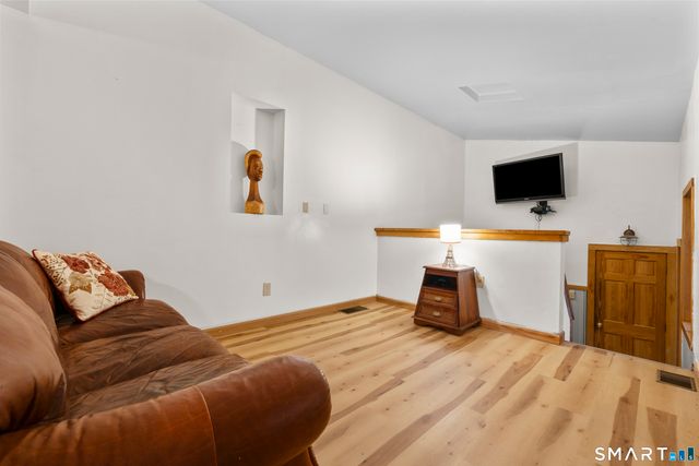 5 Van Rose Drive, North Haven, CT 06473