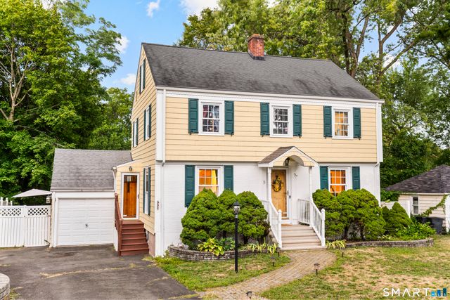 5 Van Rose Drive, North Haven, CT 06473