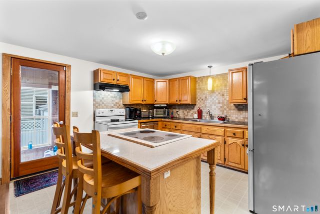 5 Van Rose Drive, North Haven, CT 06473