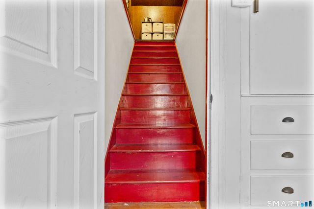 5 Van Rose Drive, North Haven, CT 06473