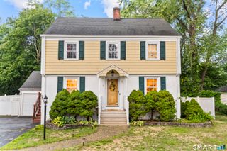 5 Van Rose Drive, North Haven, CT 06473