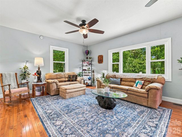 524 Lookout Drive, Pisgah Forest, NC 28768