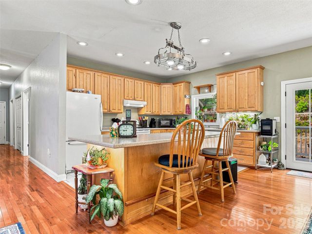 524 Lookout Drive, Pisgah Forest, NC 28768