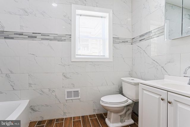 802 W RITNER ST, Philadelphia, PA 19148