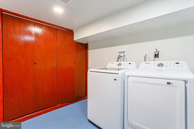 802 W RITNER ST, Philadelphia, PA 19148