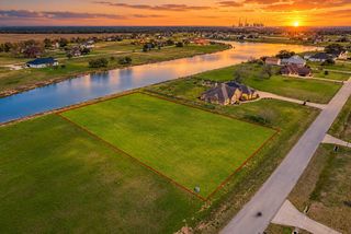 6818 Brazos Lakes Drive, Richmond, TX 77469