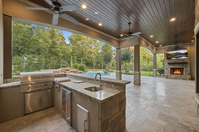 27806 Quiet Sky Place Drive, Spring, TX 77386