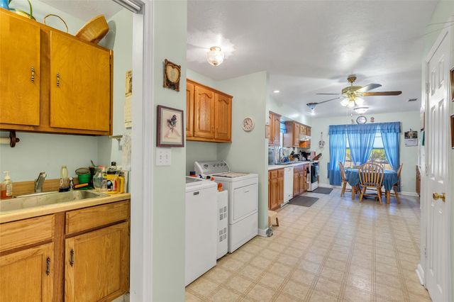 13833 N Highway 75, Willis, TX 77378