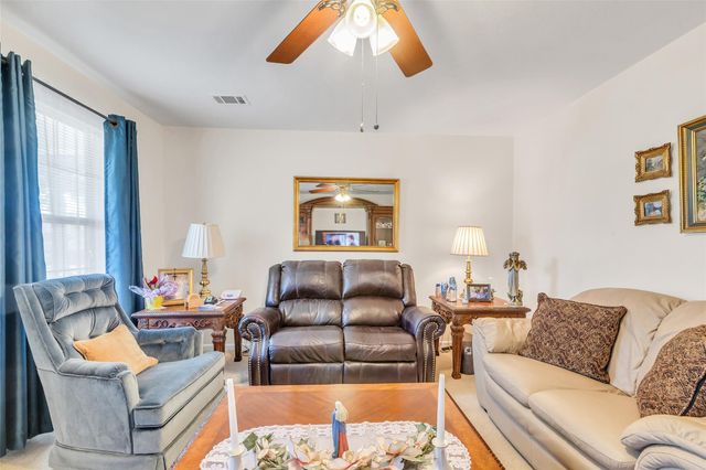 13833 N Highway 75, Willis, TX 77378