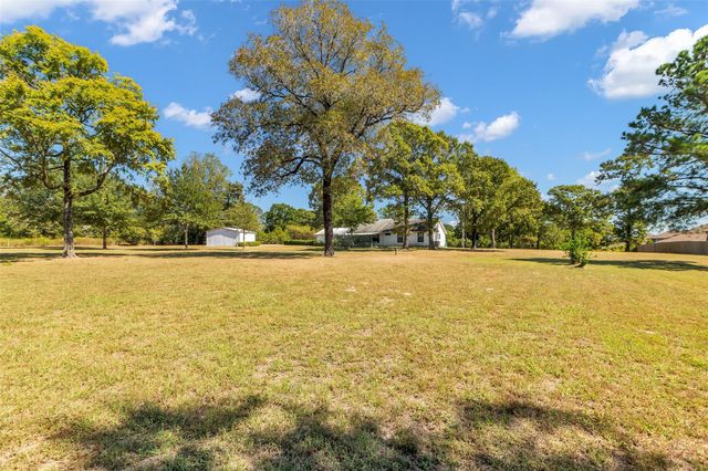 13833 N Highway 75, Willis, TX 77378