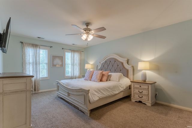 6555 Oakland Court, Newburgh, IN 47630