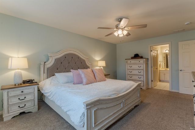 6555 Oakland Court, Newburgh, IN 47630