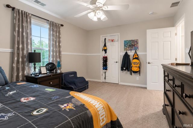 6555 Oakland Court, Newburgh, IN 47630