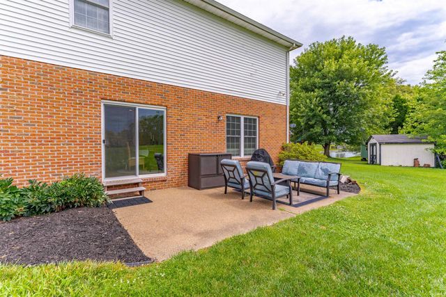 6555 Oakland Court, Newburgh, IN 47630