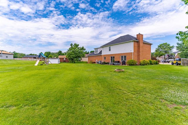 6555 Oakland Court, Newburgh, IN 47630
