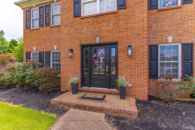 6555 Oakland Court, Newburgh, IN 47630