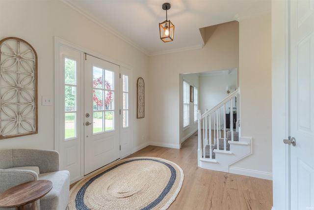 6555 Oakland Court, Newburgh, IN 47630