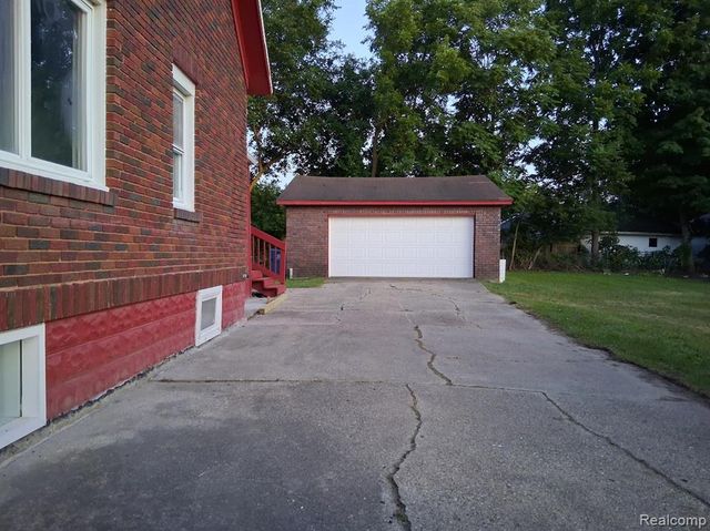 1292 Howard Street, Mount Morris, MI 48458