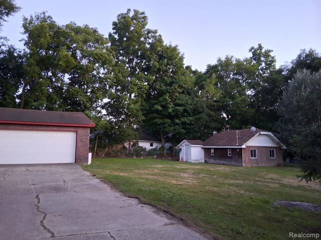 1292 Howard Street, Mount Morris, MI 48458
