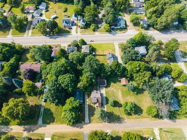 1292 Howard Street, Mount Morris, MI 48458