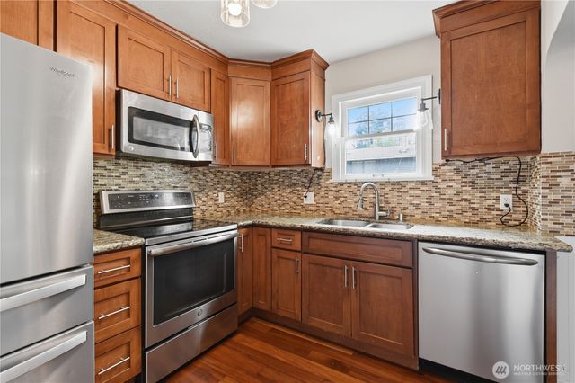 3928 172nd St Sw, Lynnwood, WA 98037