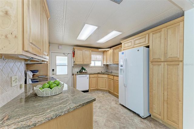 52 BLACKBEARD LANE, Nokomis, FL 34275