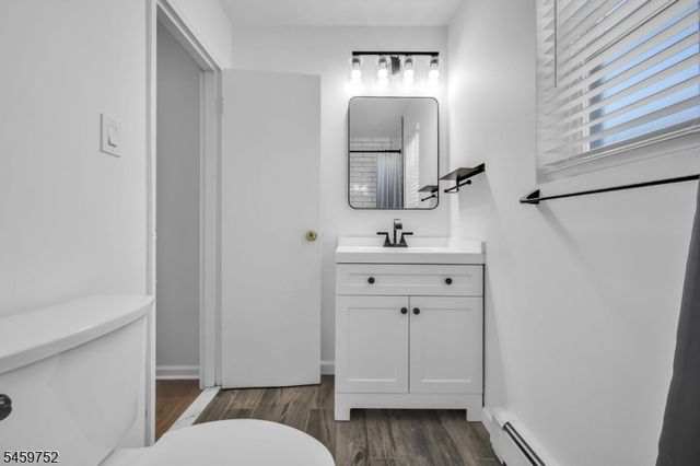66 Knox Ter, Wayne Twp., NJ 07470
