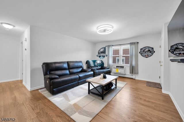 66 Knox Ter, Wayne Twp., NJ 07470